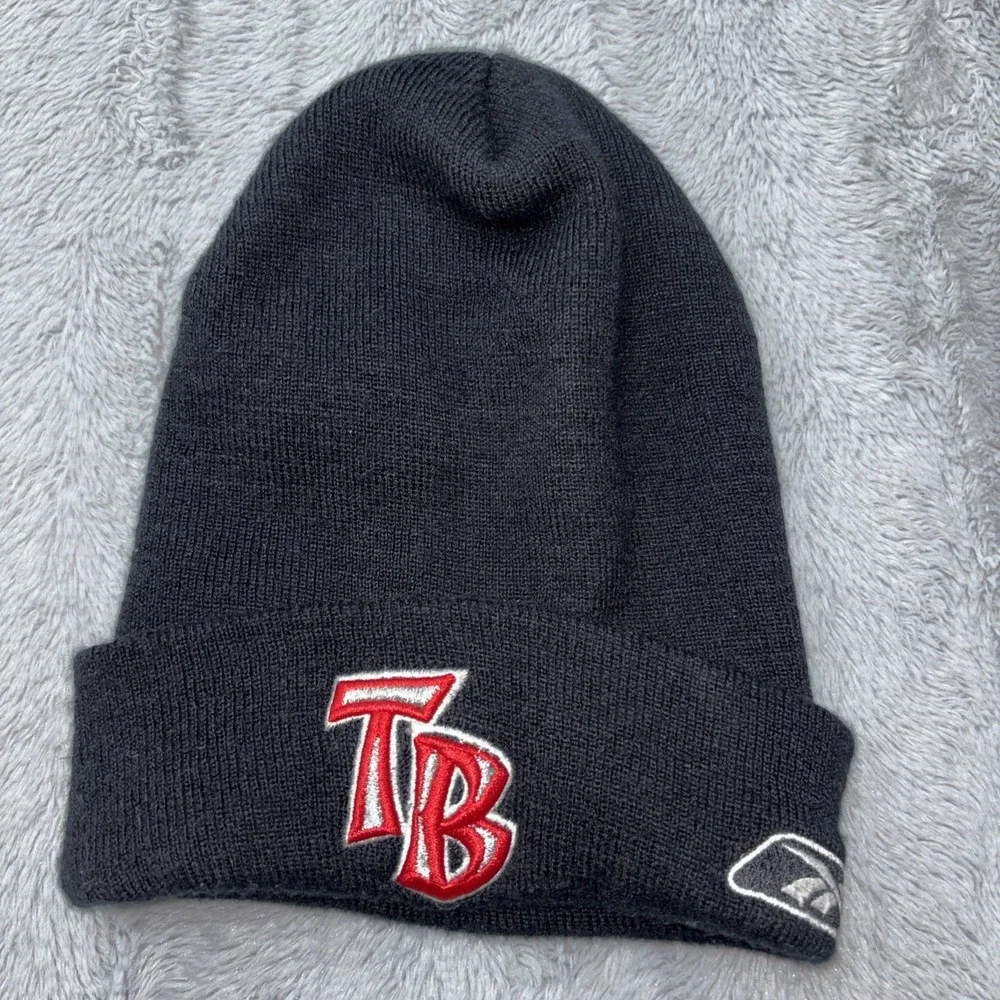 Tampa Bay Adults Size Black  Color‎ Beanie Hat Embroidered Logo NFL